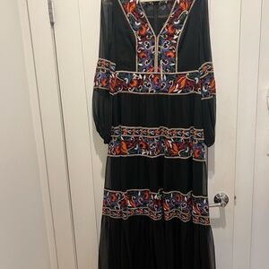 EMBROIDERED V NECK LONG SLEEVE BOHO CHIC MAXI DRESS - BLACK- sz 8 - BRAND NEW